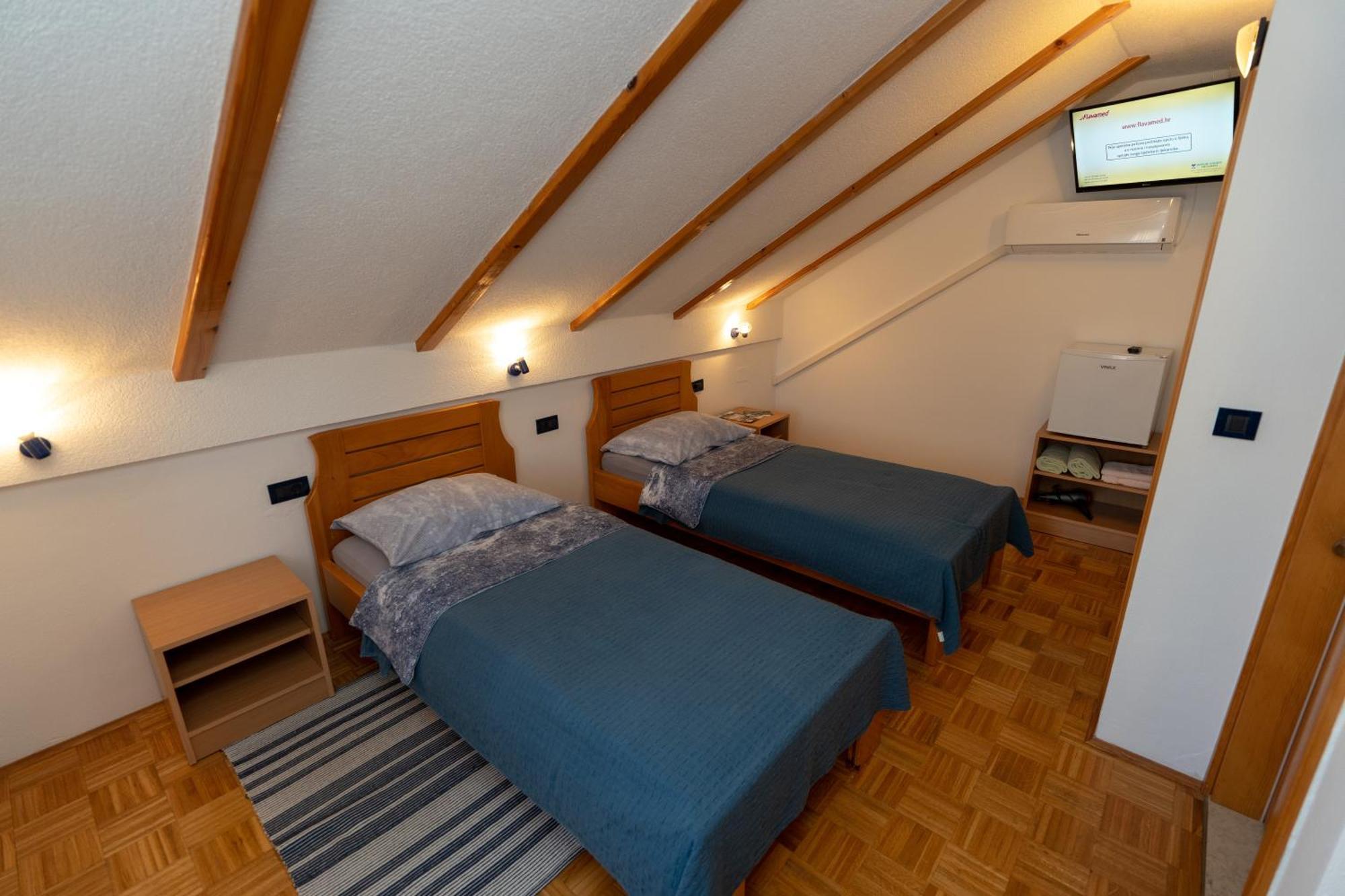 Apartman Miramare Otočac Dış mekan fotoğraf