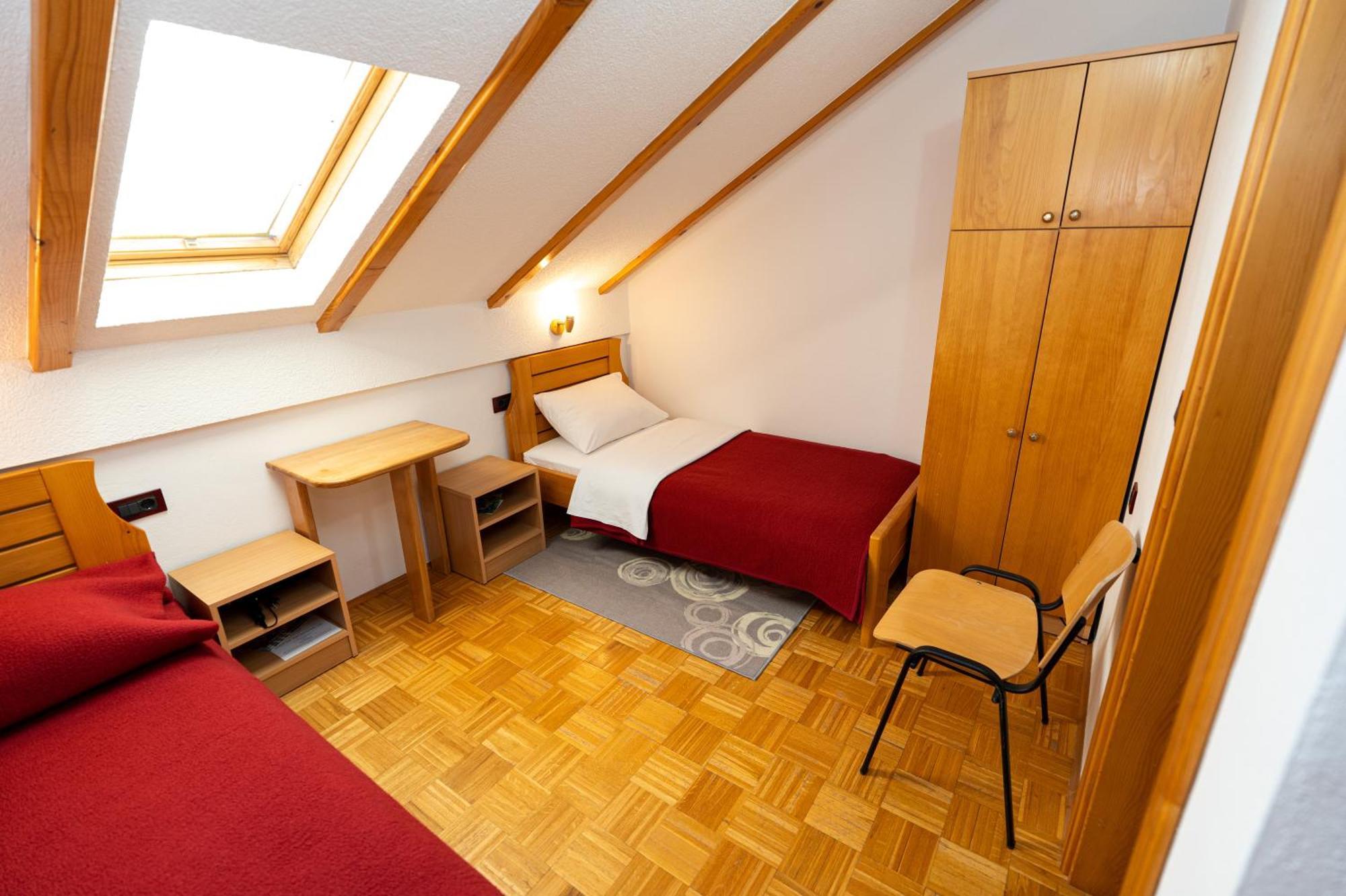 Apartman Miramare Otočac Dış mekan fotoğraf