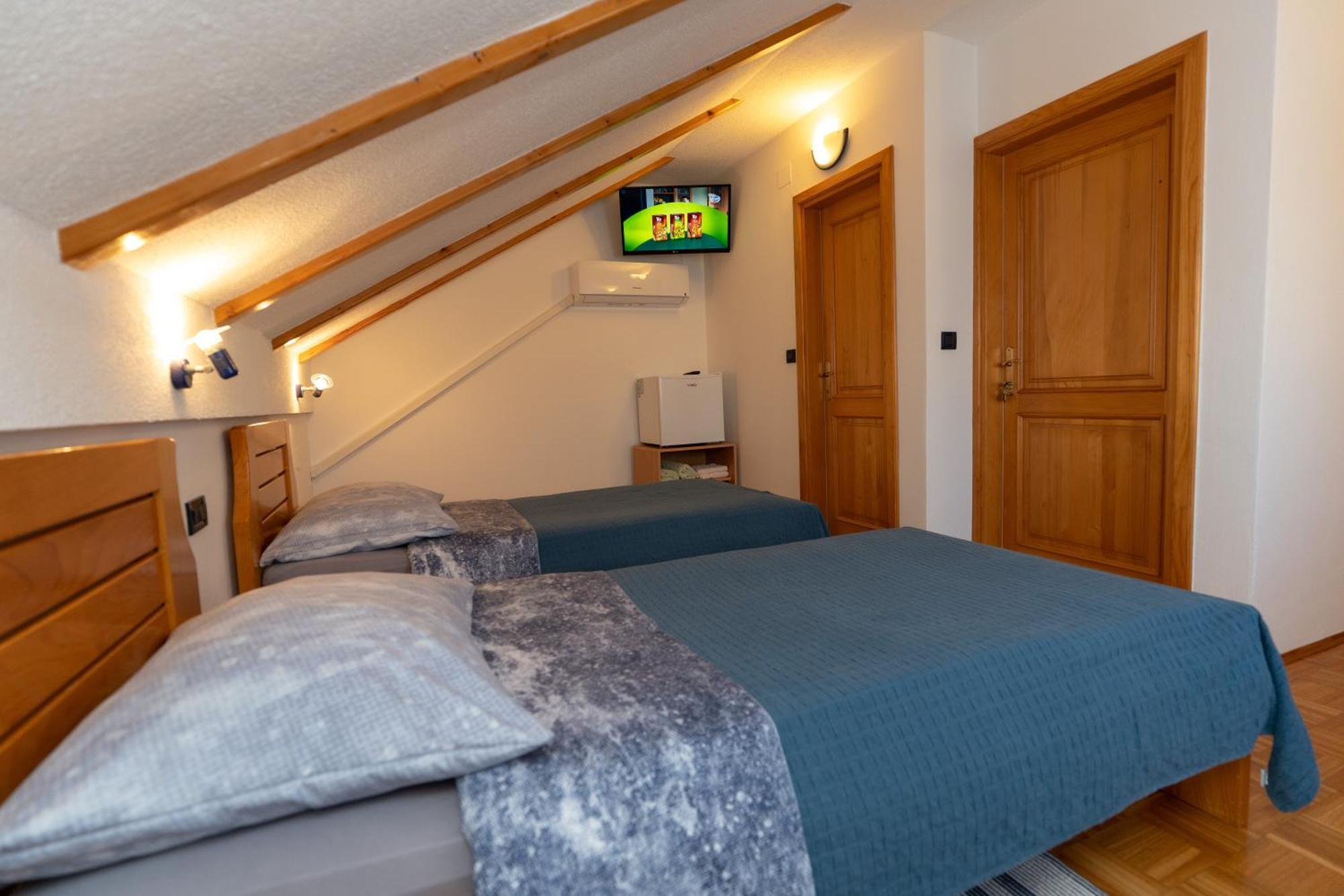 Apartman Miramare Otočac Dış mekan fotoğraf