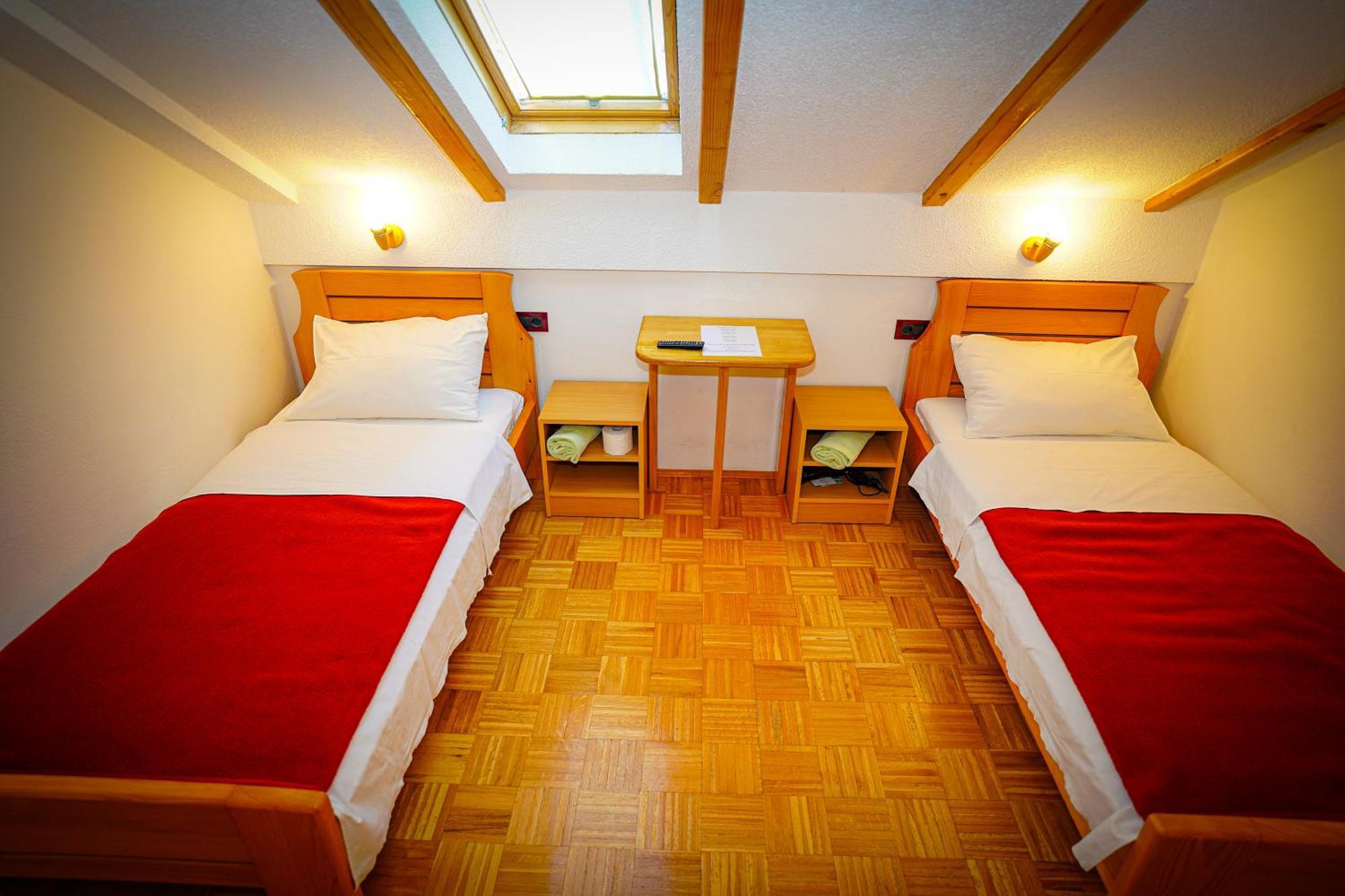 Apartman Miramare Otočac Dış mekan fotoğraf