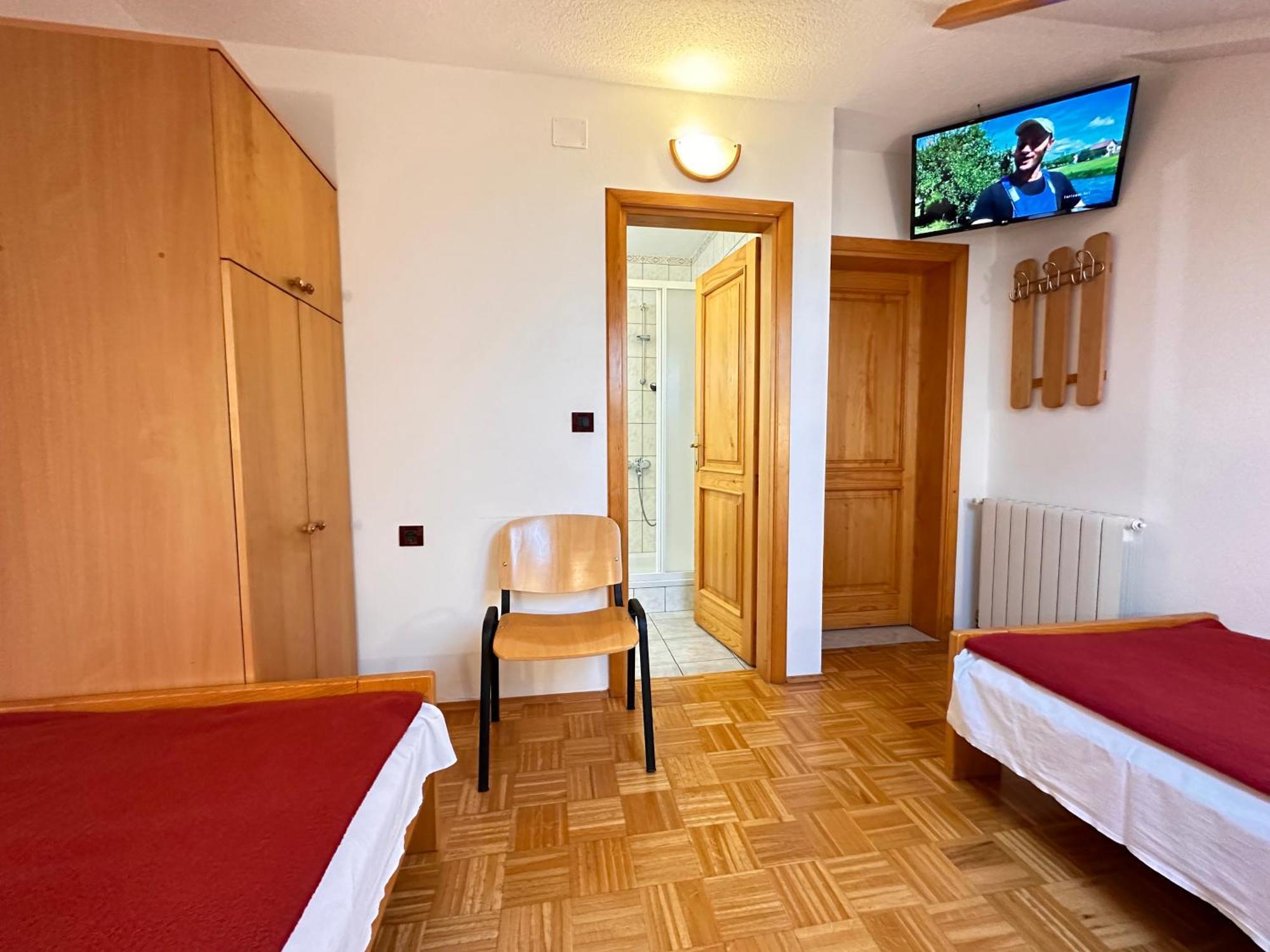 Apartman Miramare Otočac Dış mekan fotoğraf