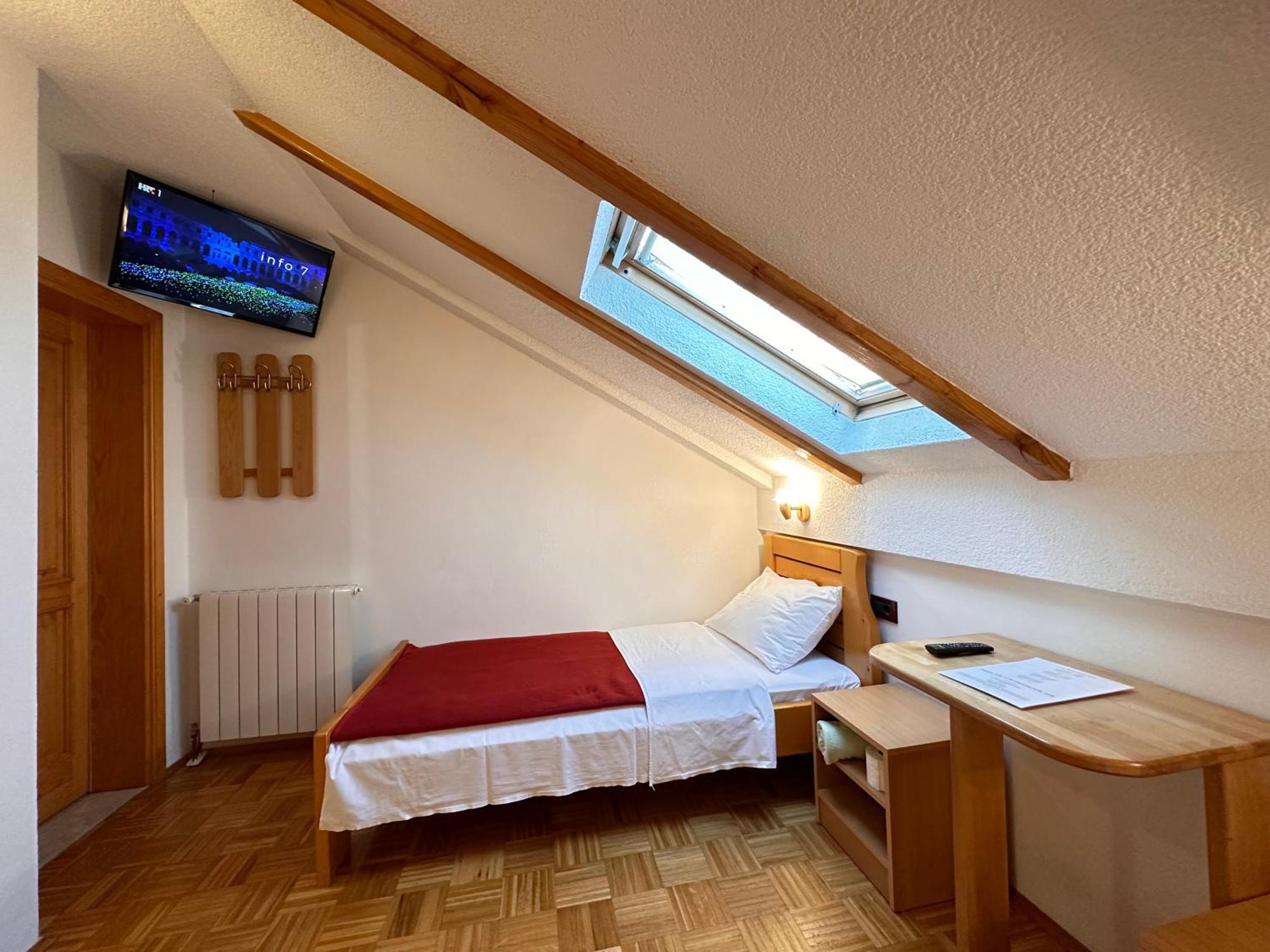 Apartman Miramare Otočac Dış mekan fotoğraf