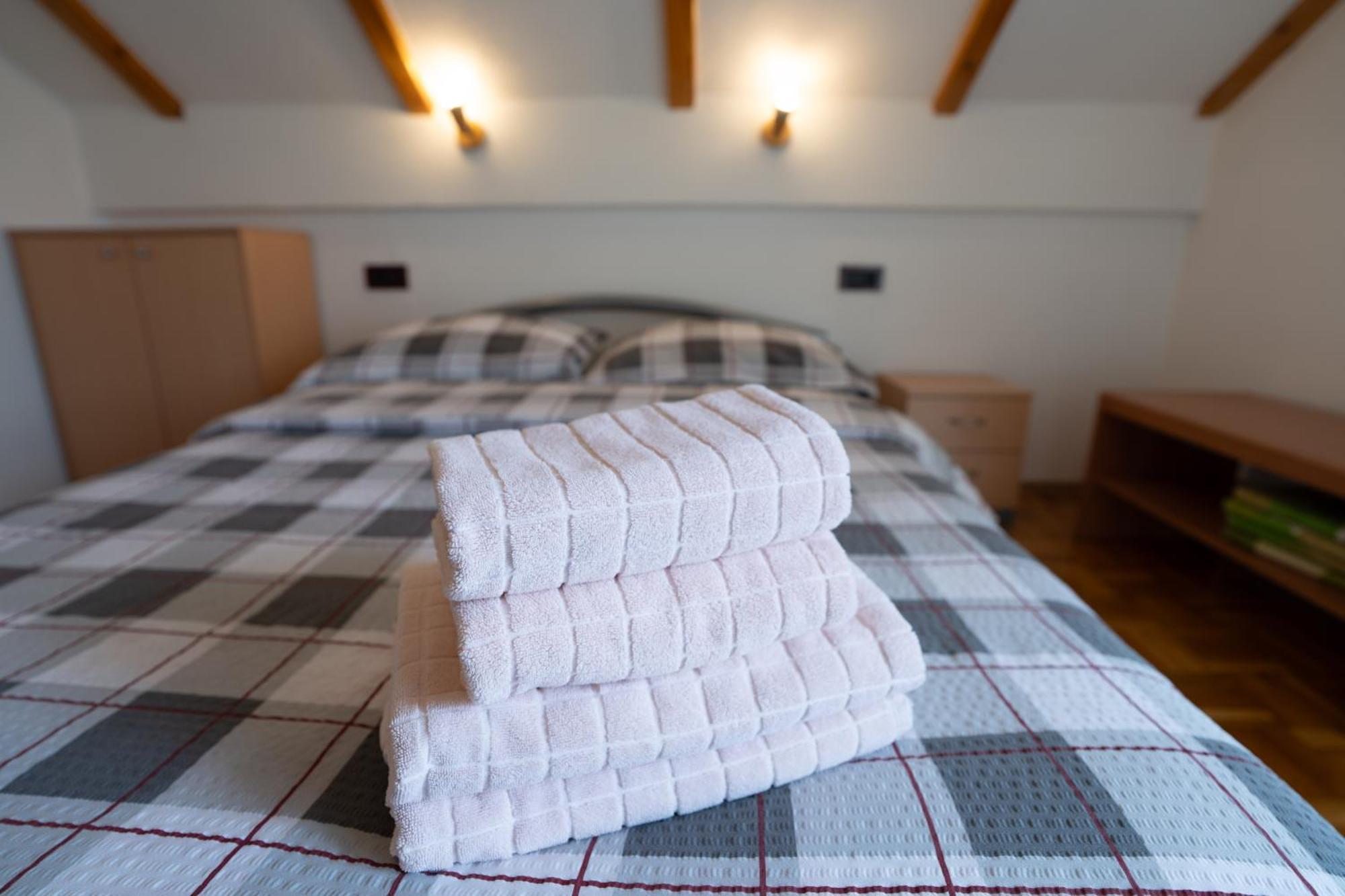 Apartman Miramare Otočac Dış mekan fotoğraf